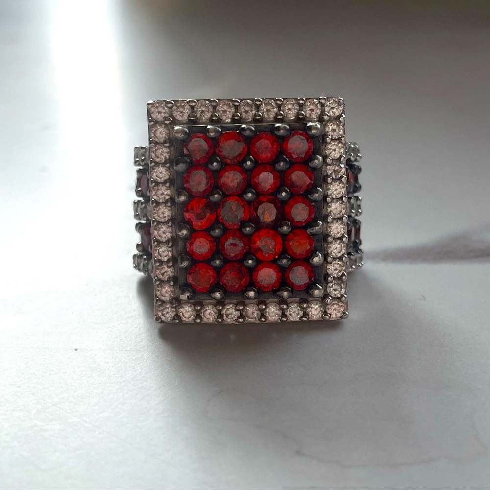 Sterling Silver Red and white Bella Luce Women’s Diamond simulant Ring.